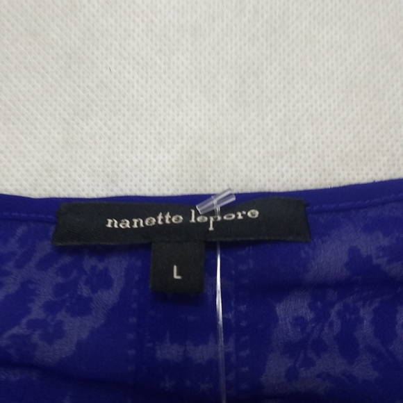 Nanette Lepore
Printed Silk Split-Neck Top Large - Picture 7 of 10